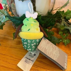 NWT Pluto Cupcake Plush Ornament